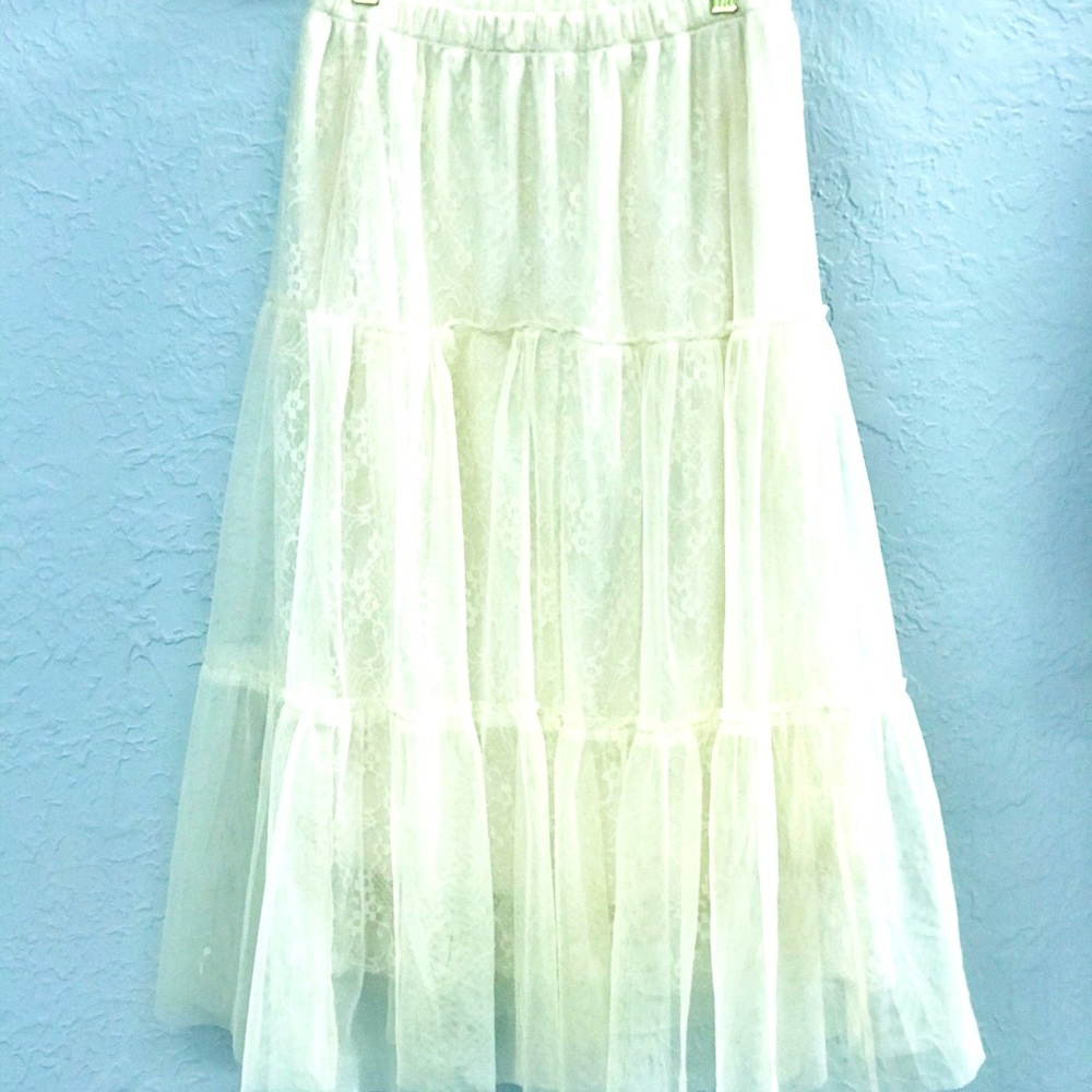 Lace cream color skirt
